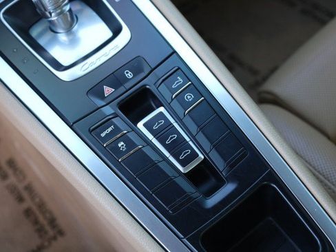 Used 2013 Porsche 911 Carrera RWD image 35