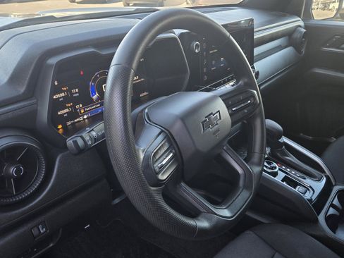 Used 2024 Chevrolet Colorado Trail Boss w/ Technology Package AWD/4WD image 16