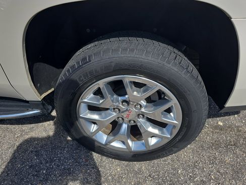 Used 2015 GMC Yukon XL SLT w/ Open Road Package image 36