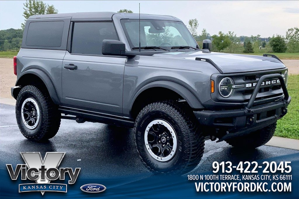 Used 2024 Ford Bronco Big Bend w/ Sasquatch Package AWD/4WD image 1