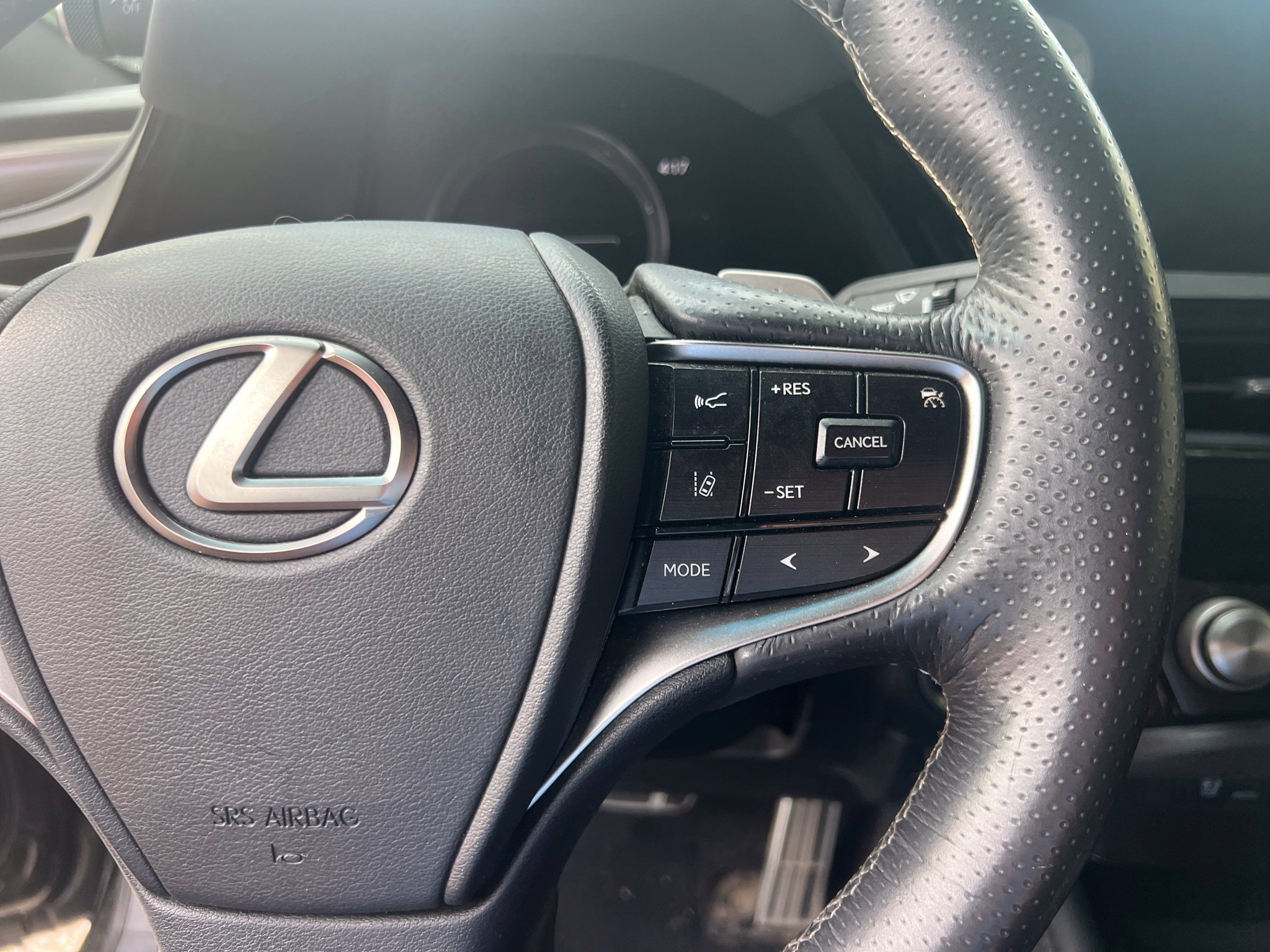 Used 2024 Lexus ES 350 F Sport w/ Accessory Package (Z2) FWD image 18