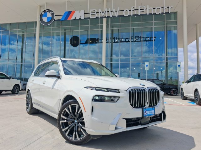 Used 2023 BMW X7 xDrive40i w/ Parking Assistance Package AWD/4WD image 1