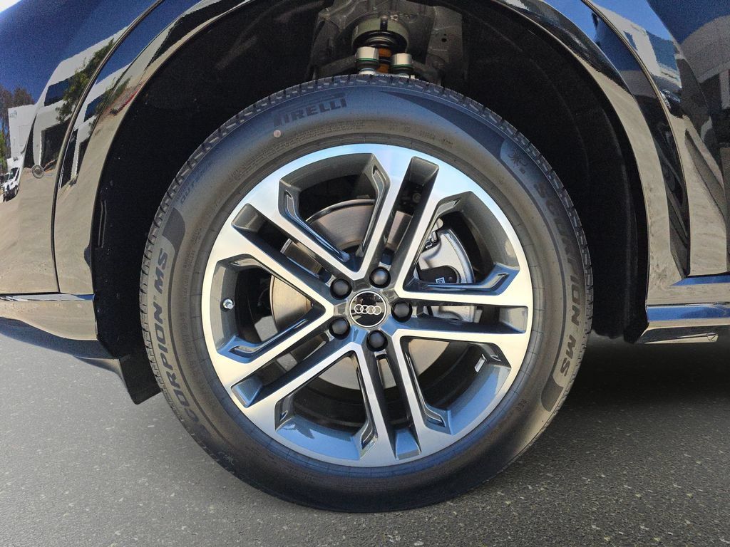 New 2026 Audi Q5 Premium AWD/4WD image 33