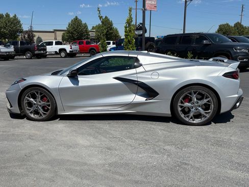 Used 2020 Chevrolet Corvette Stingray Preferred Conv w/ 2LT Preferred Equipment Group RWD image 3