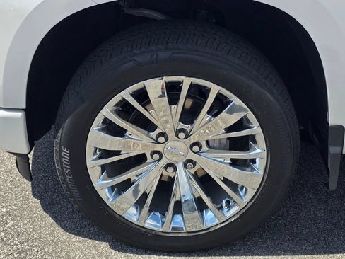 Certified 2023 Chevrolet Silverado 1500 High Country w/ High Country Premium Package AWD/4WD image 27