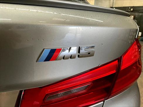 Used 2018 BMW M5 image 10