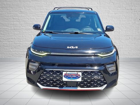 Used 2022 Kia Soul Turbo FWD image 2