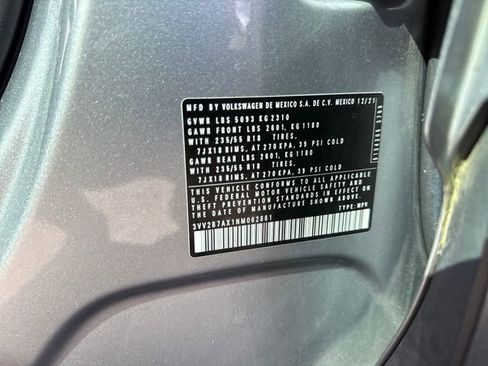 Used 2022 Volkswagen Tiguan SE AWD/4WD image 17