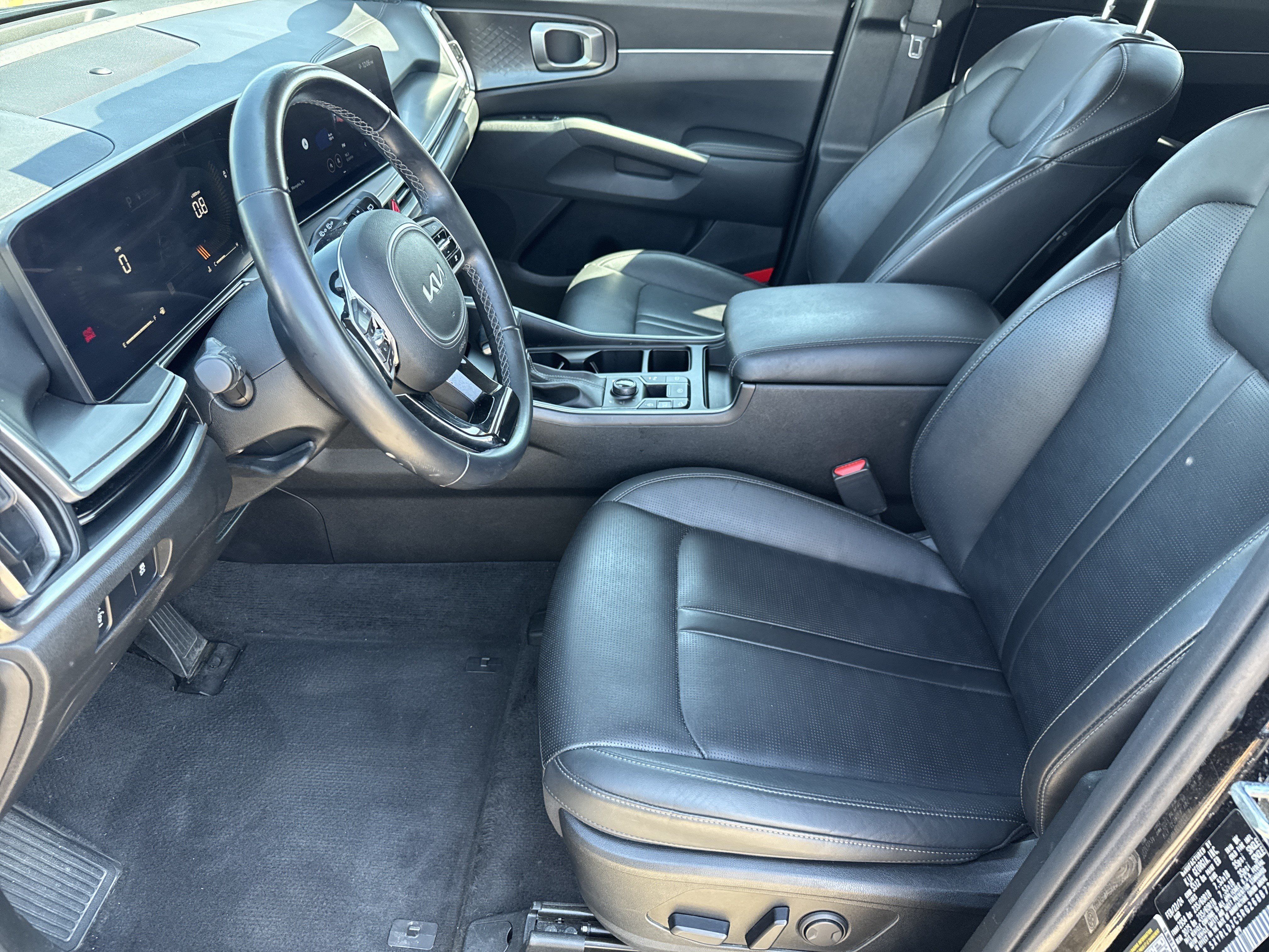 Used 2024 Kia Sorento S AWD/4WD image 5