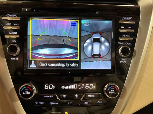 Used 2016 Nissan Murano Platinum w/ Platinum Technology Package AWD/4WD image 22