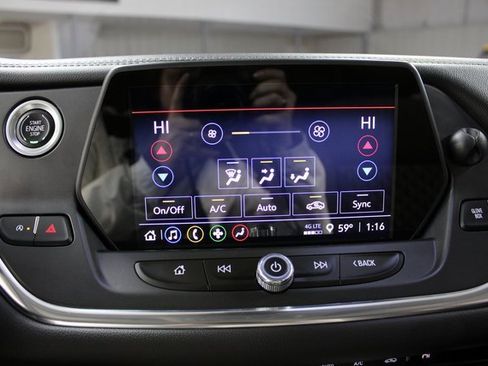 Used 2021 Chevrolet Blazer LT image 22