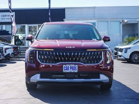 New 2026 Kia Carnival LXS image 3