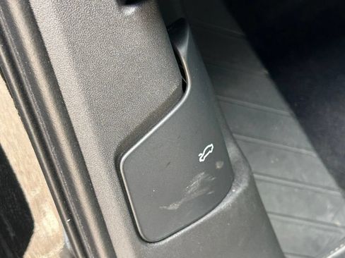 Used 2025 Audi Q5 Premium Plus w/ Premium Plus AWD/4WD image 68