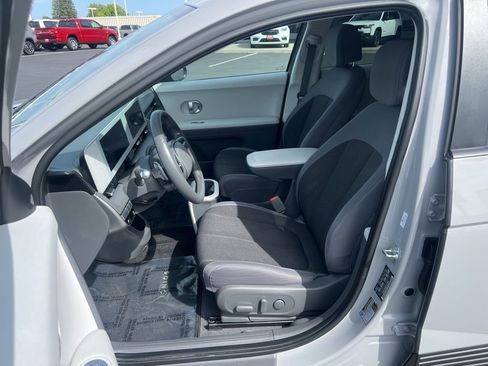 Used 2024 Hyundai Ioniq 5 SE RWD image 27
