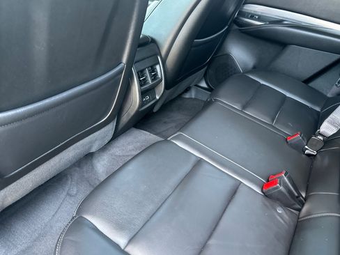 Used 2024 Cadillac XT4 Premium Luxury image 15