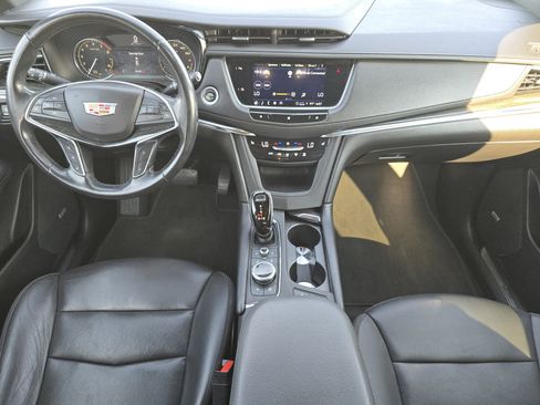 Used 2021 Cadillac XT5 Premium Luxury image 5