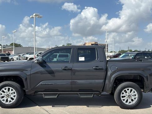New 2026 Toyota Tacoma SR5 AWD/4WD image 2