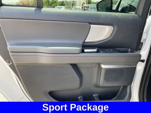 Used 2025 Ford Expedition Max Active AWD/4WD image 31
