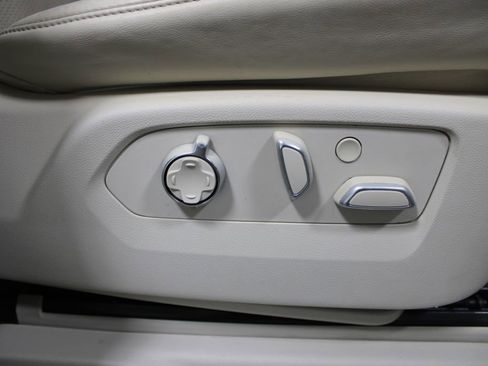 Used 2021 Cadillac Escalade Sport Platinum image 23