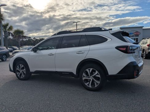 Certified 2022 Subaru Outback Touring w/ Tech Package 3 image 6