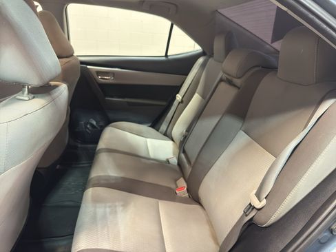 Used 2018 Toyota Corolla LE w/ LE Premium Package w/Moonroof FWD image 28