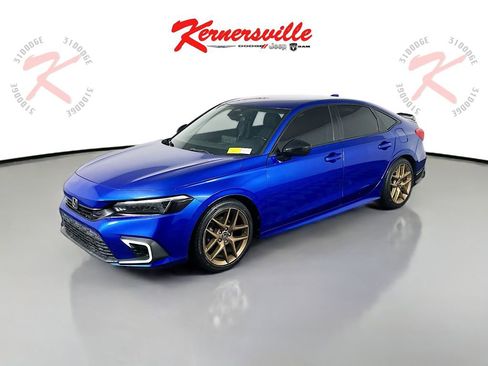 Used 2023 Honda Civic Sport image 3