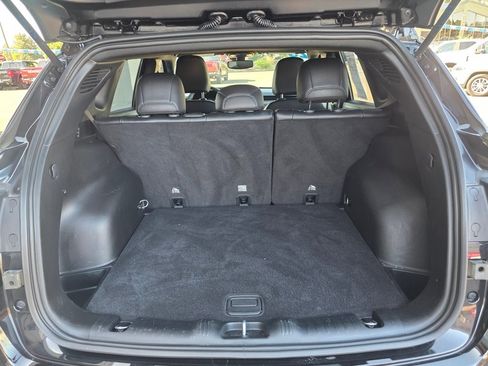 Used 2023 Jeep Compass Trailhawk image 22