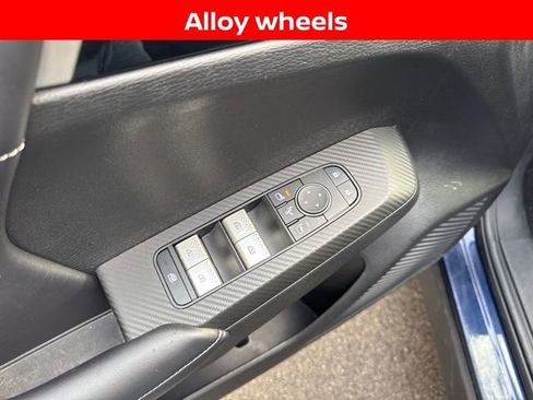 Used 2024 Mitsubishi Outlander AWD image 8