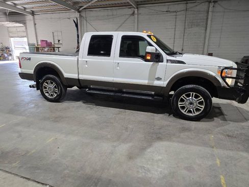 Used 2015 Ford F250 King Ranch w/ FX4 Off-Road Package AWD/4WD image 17