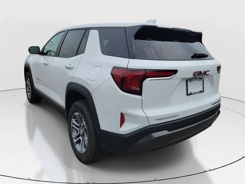 Used 2026 GMC Terrain Elevation FWD image 3