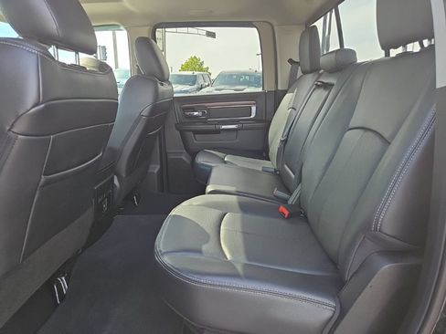 Used 2018 RAM 1500 Laramie AWD/4WD image 11