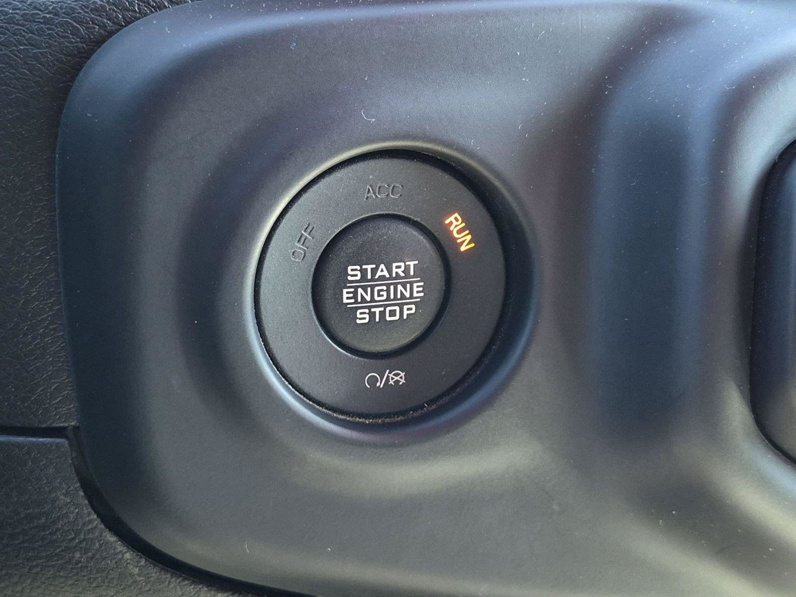 Used 2018 Jeep Wrangler Unlimited Rubicon AWD/4WD image 25