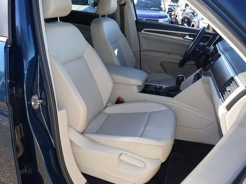 Certified 2022 Volkswagen Atlas SE image 19