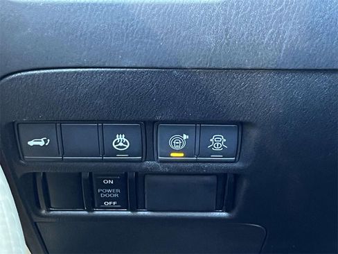 Used 2020 Nissan Armada Platinum w/ Cargo Package image 35