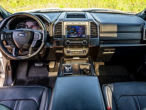 Used 2020 Ford Expedition Limited w/ Equipment Group 302A image 8