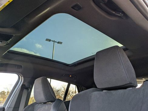 Used 2024 BMW X2 M35i w/ Premium Package image 17