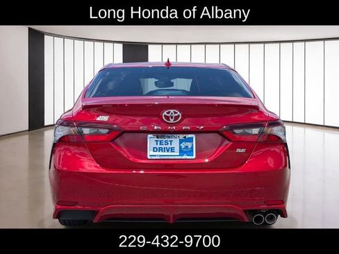 Used 2023 Toyota Camry SE FWD image 7