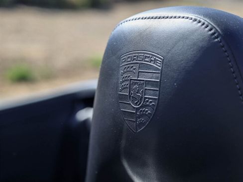 Used 2015 Porsche 911 Carrera 4S AWD/4WD image 28