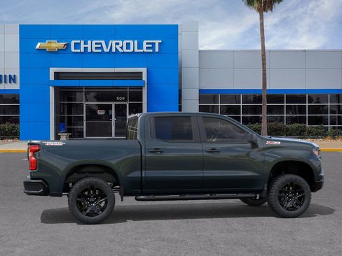 New 2026 Chevrolet Silverado 1500 Custom Trail Boss w/ LPO, Dark Essentials Package image 5