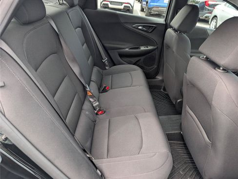 Used 2024 Chevrolet Malibu RS FWD image 12