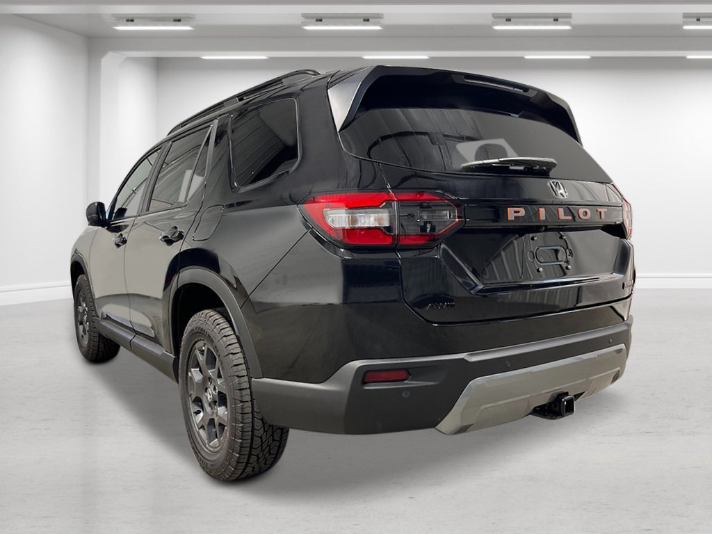 New 2026 Honda Pilot TrailSport image 3