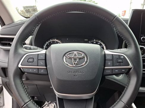 Certified 2025 Toyota Highlander LE AWD/4WD image 22