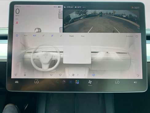 Used 2021 Tesla Model Y Long Range AWD/4WD image 16