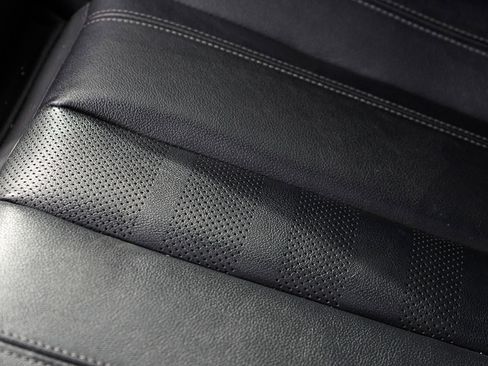 Used 2019 BMW X5 xDrive40i w/ Premium Package 2 image 16