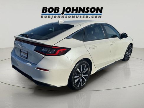 Used 2024 Honda Civic EX-L image 3