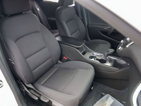 Used 2024 Chevrolet Malibu LT image 33