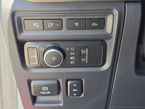 Used 2022 Ford F150 Raptor w/ Equipment Group 801A High AWD/4WD image 22