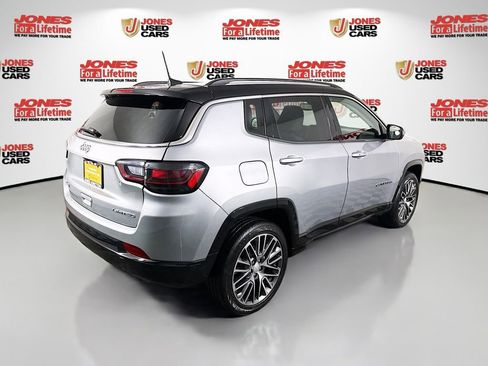 Used 2022 Jeep Compass Limited w/ Elite Group image 17