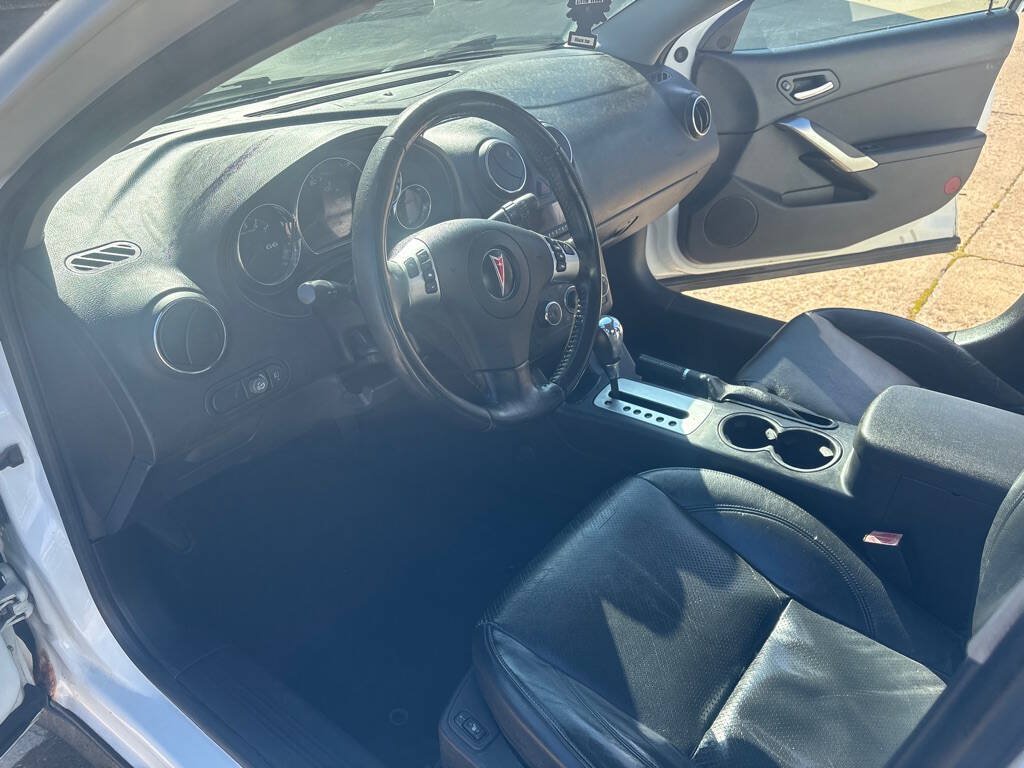 Used 2010 Pontiac G6 Sedan FWD image 9