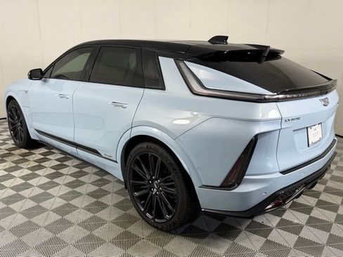 New 2026 Cadillac Lyriq V image 4